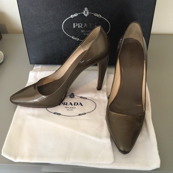 Prada Taffetas Vogue Fumo Patent Leather Pumps 39.5/9.5 Smoke Gray/Bronze - Picture 2 of 10